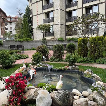 Alpine Lodge Bansko Apartments Екстер'єр фото