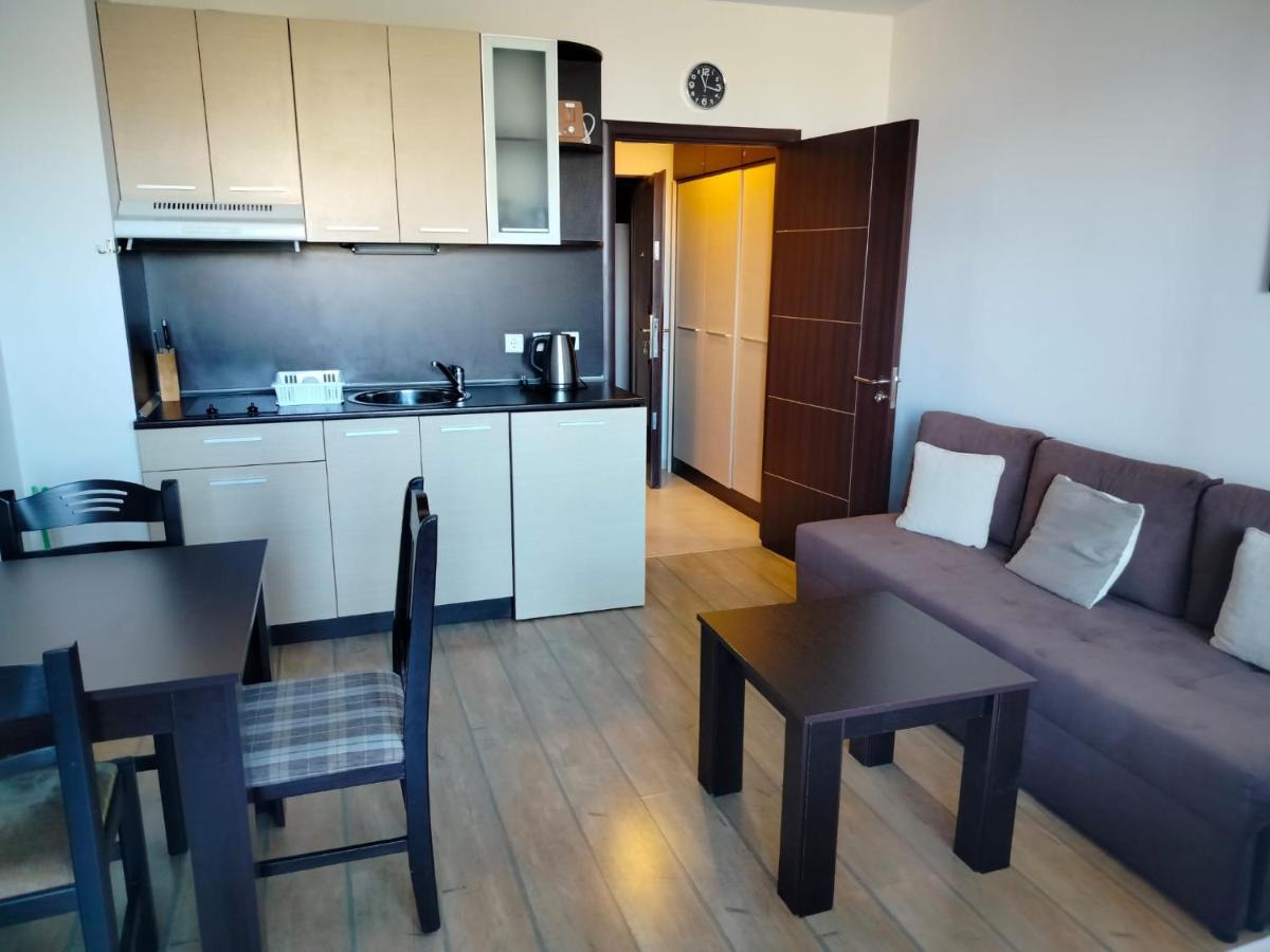 Alpine Lodge Bansko Apartments Екстер'єр фото