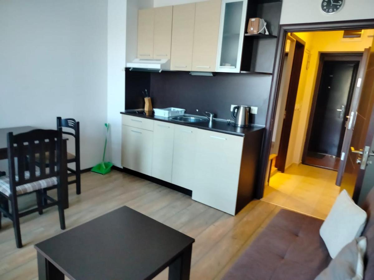 Alpine Lodge Bansko Apartments Екстер'єр фото