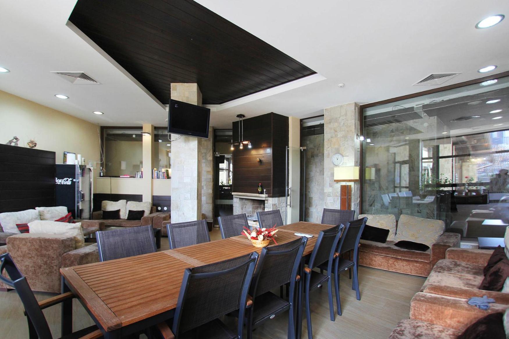 Alpine Lodge Bansko Apartments Екстер'єр фото