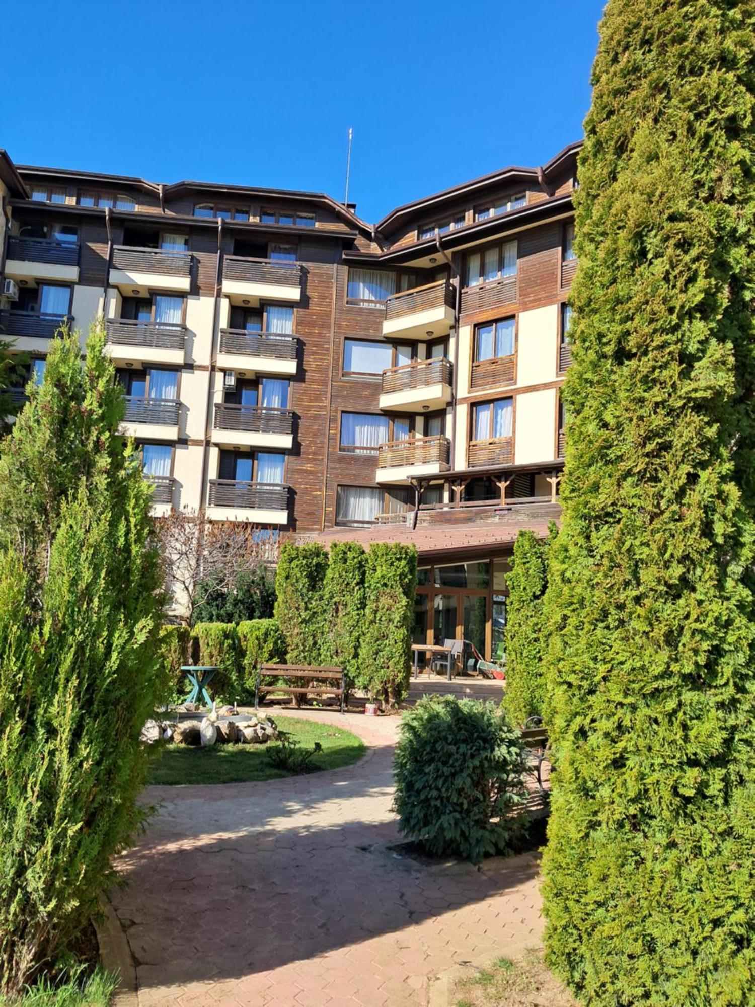 Alpine Lodge Bansko Apartments Екстер'єр фото