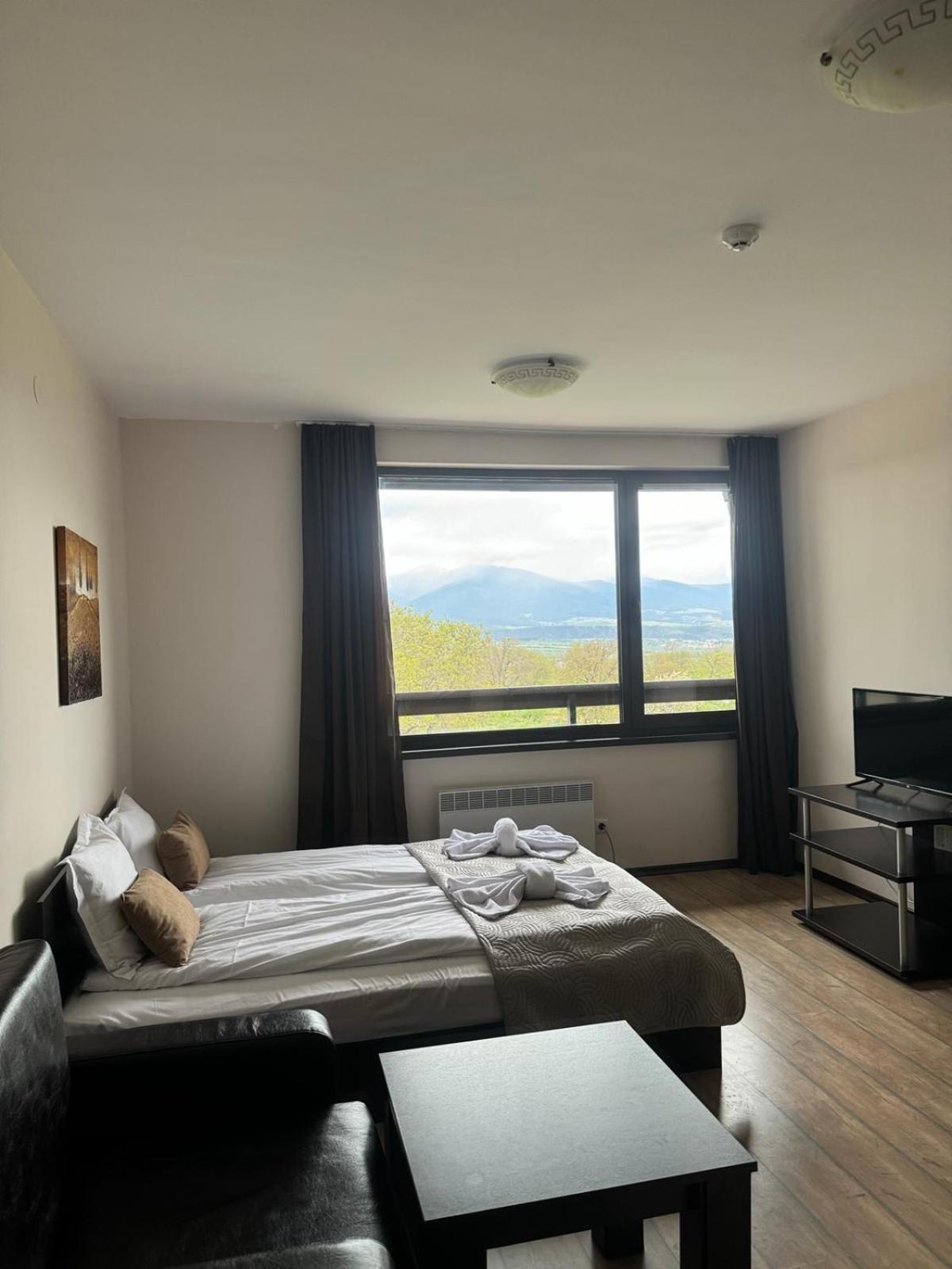Alpine Lodge Bansko Apartments Екстер'єр фото