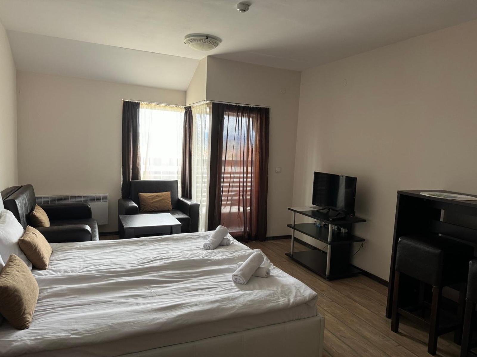 Alpine Lodge Bansko Apartments Екстер'єр фото