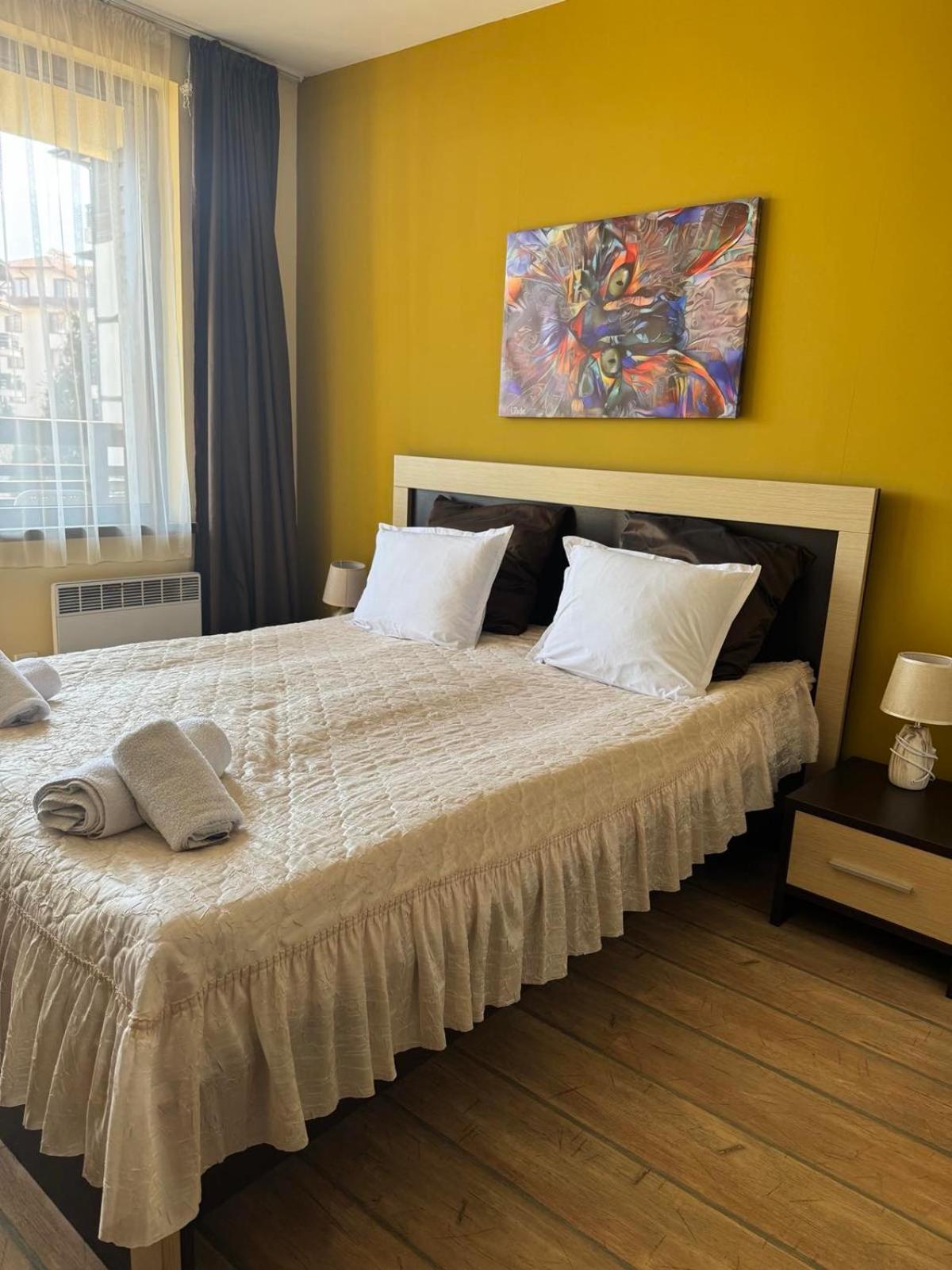 Alpine Lodge Bansko Apartments Екстер'єр фото